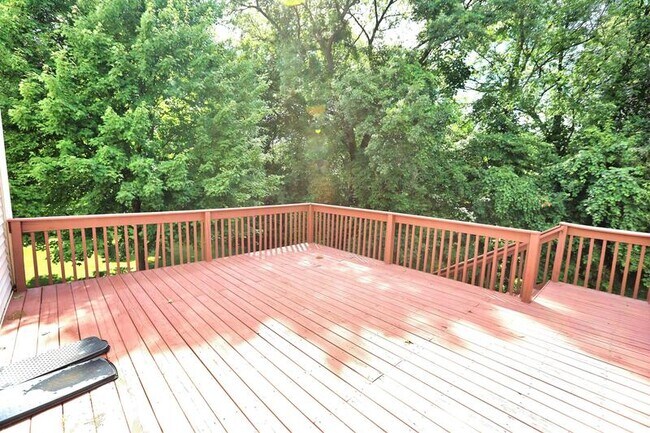 Building Photo - 2009 Friesian Ct NE