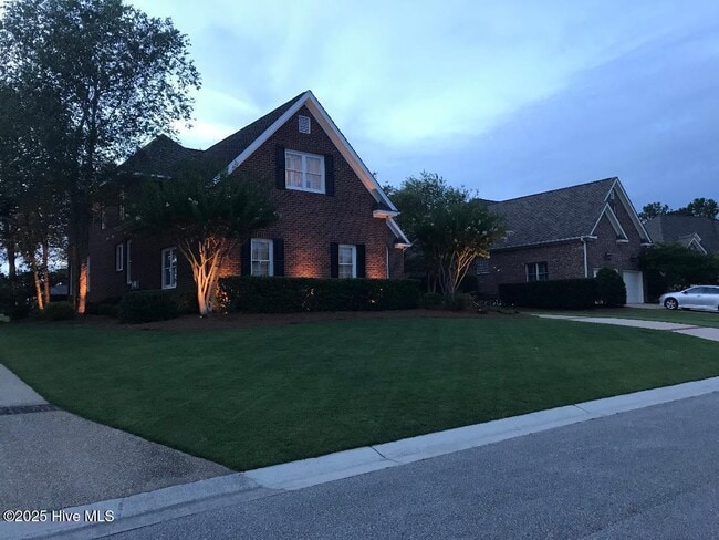 Building Photo - 2105 Lytham Ct