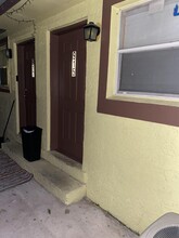 Building Photo - 915 5th St