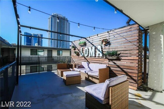 Foto del edificio - 2201 Fairfield Ave