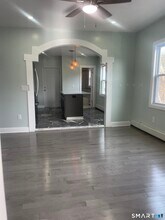 Building Photo - 176 Pearl St