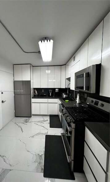 Foto del edificio - 2030 S Ocean Dr