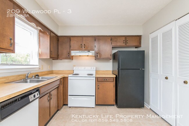 Foto del edificio - 209 Wildwood Pl