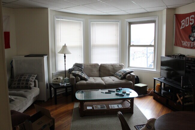 Foto del edificio - 903 Beacon St