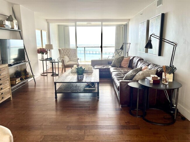 Foto del edificio - 1541 Brickell Ave
