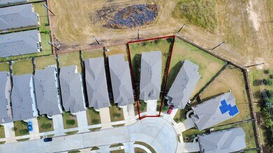 Building Photo - 7006 Winterberry Gln Ln