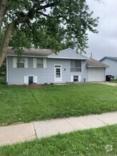 Building Photo - 4938 Marshall Dr