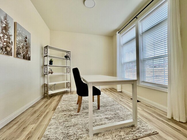 Foto del edificio - Beautiful NEW Ranch Home with a large deck...