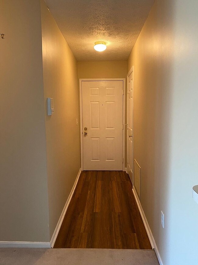 Foto del edificio - 7392 Ridgepoint Dr