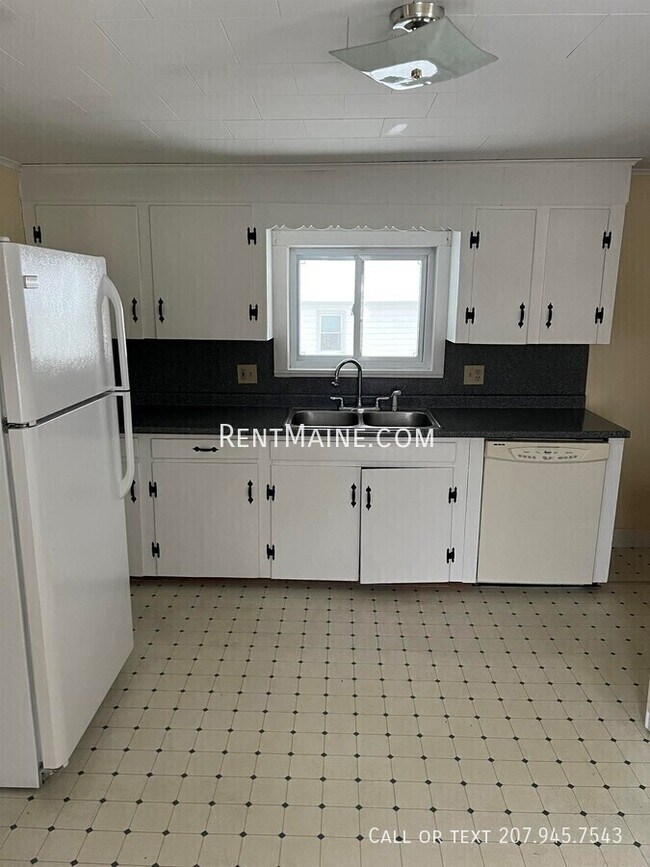 Foto del edificio - 261 Birch St
