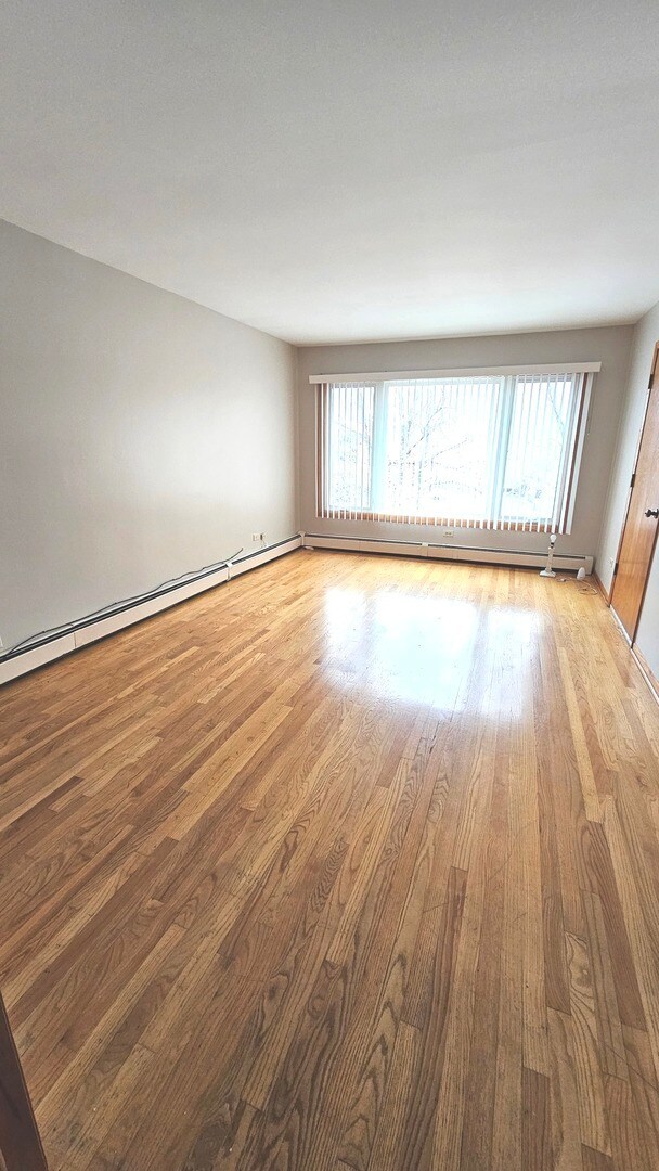 Foto del edificio - 6237 W 63rd St