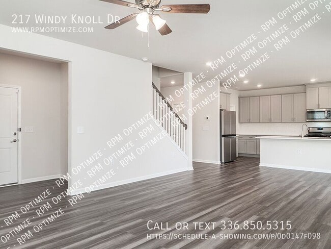 Foto del edificio - 217 Windy Knl Dr