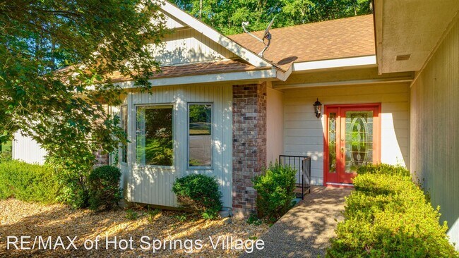 Building Photo - 3 br, 2 bath House - 5 Emanuel Drive