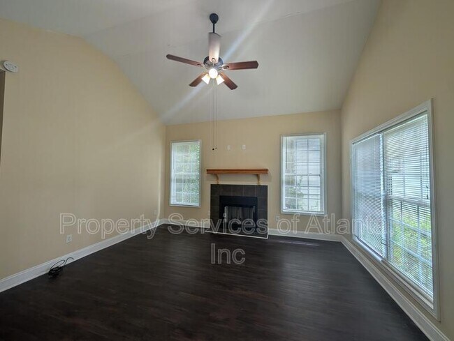 Building Photo - 1903 Chattahoochee Pl