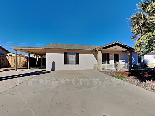 Building Photo - 3720 W Rue De Lamour Ave
