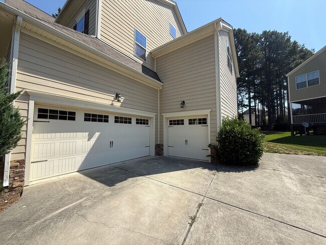 Building Photo - 1140 Litchborough Way