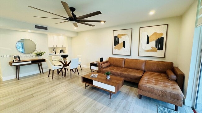 Foto del edificio - 8500 SW 133rd Avenue Rd