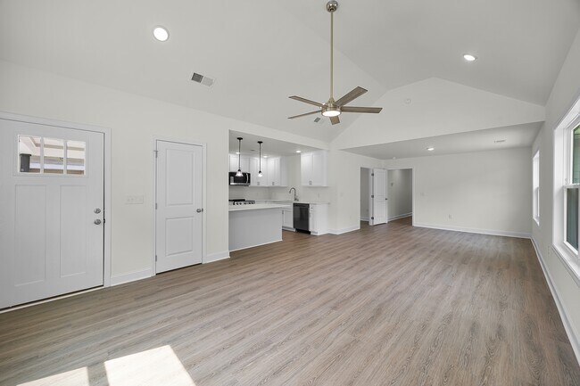 Foto del edificio - 248 Linden St