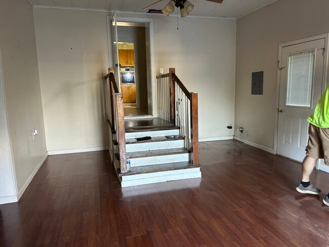 Building Photo - 210 S Horner St