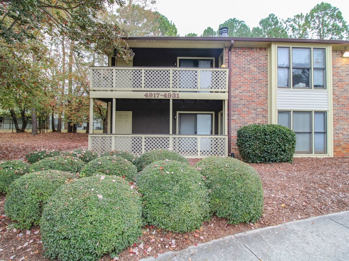 Primary Photo - Like NEW Condo close to Redstone Arsenal!