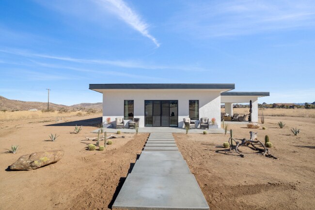 Building Photo - 5145 Tom Mix Rd