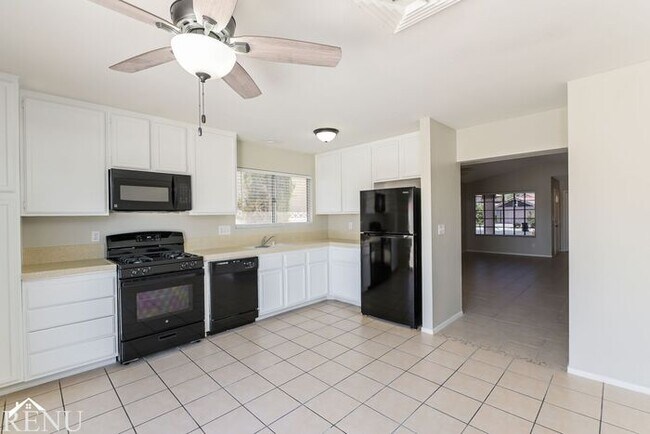 Foto del edificio - 2426 Millcroft Dr
