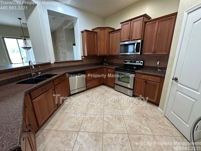 Foto del edificio - 26811 N 64th Ave