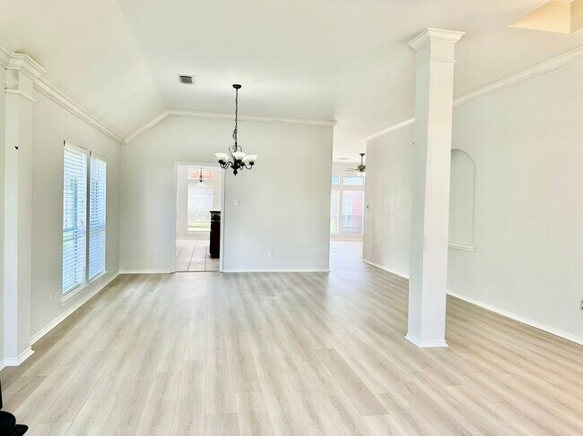 Foto del edificio - 3131 Valley Ct