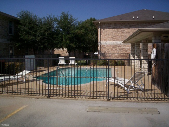 Foto del edificio - 2203 Botanical Dr