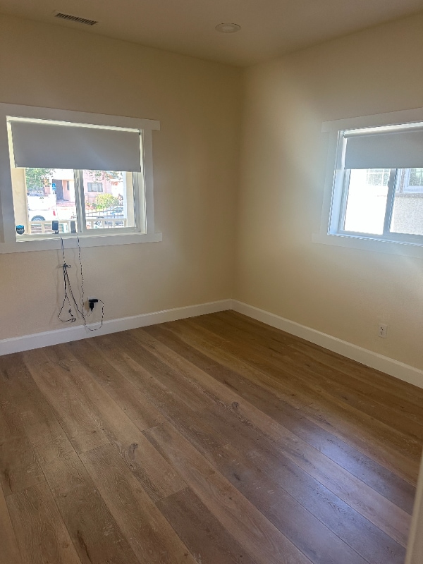 Foto del edificio - 3804 S Hobart Blvd