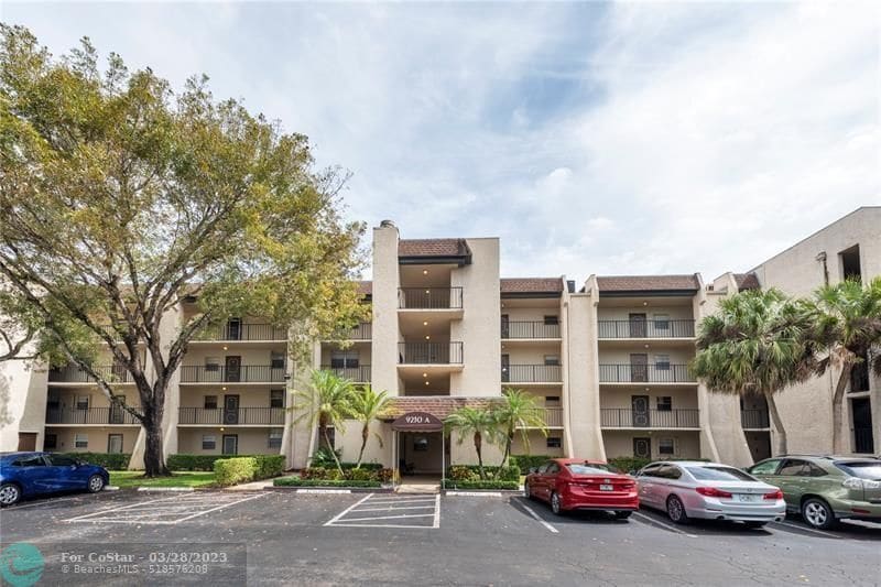 9230 Lagoon Pl Unit 116, Davie, FL 33324 Condo for Rent in Davie, FL