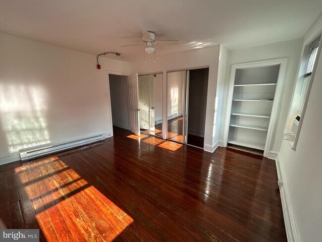 Foto del edificio - 3700 Midvale Ave