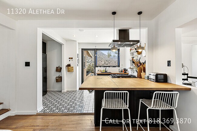 Foto del edificio - 11320 Alethea Dr