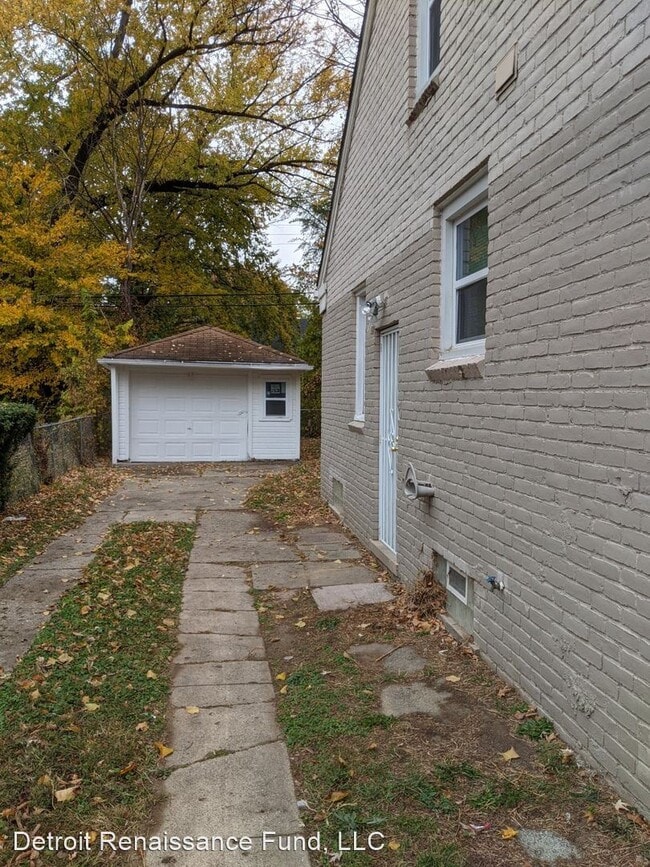 Foto del edificio - 3 br, 1.5 bath House - 19431 PATTON