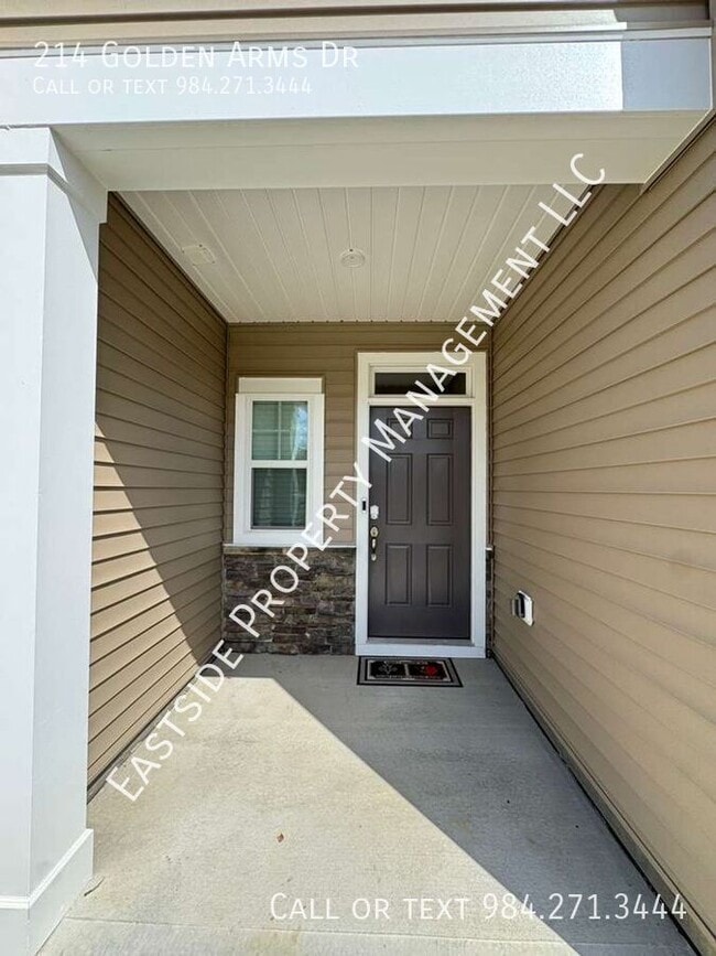 Building Photo - 214 Golden Arms Dr