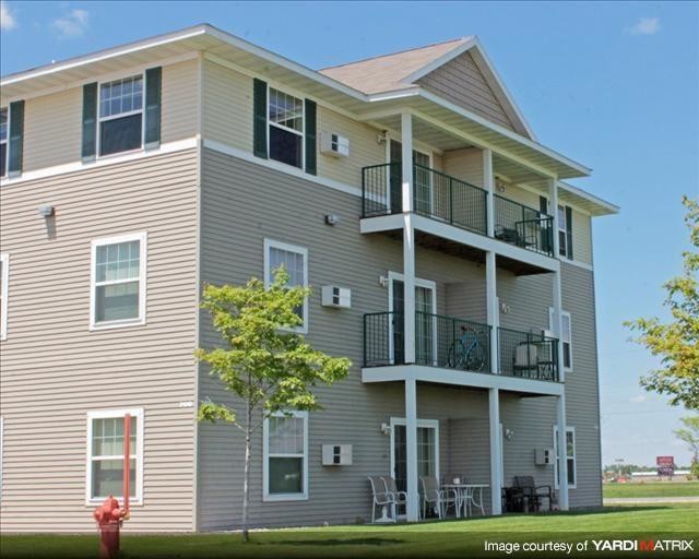 Cedar Ridge Apartments - Exterior - Cedar Ridge Apartments