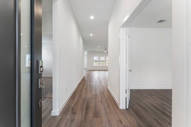 Foto del edificio - 13305 Big Sky Ct