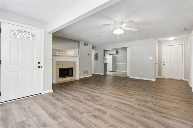 Foto del edificio - 6362 Wedgeview Ct