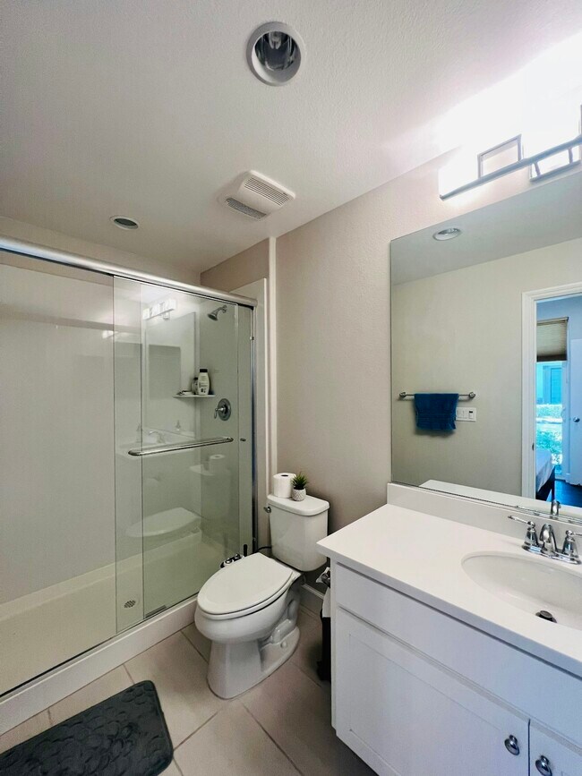 Building Photo - 1494 Arcangel Ter