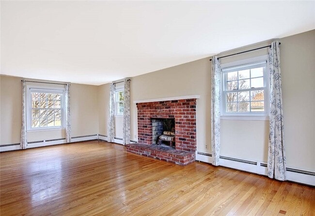 Photo - 12 Whalen Dr House