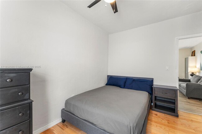 Foto del edificio - 819 Meridian Ave