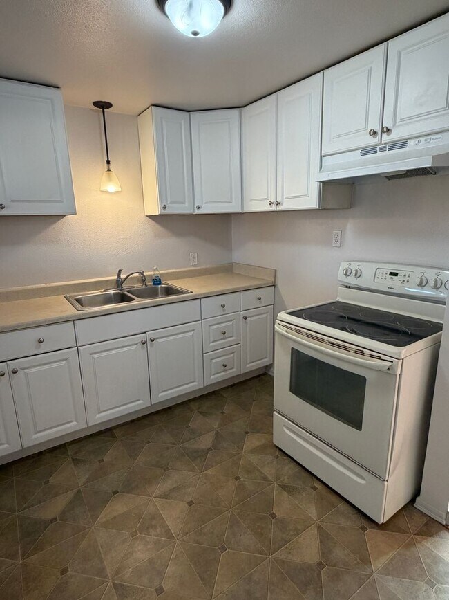 Foto del edificio - Knolls Vista 3 Bedroom Home for Rent