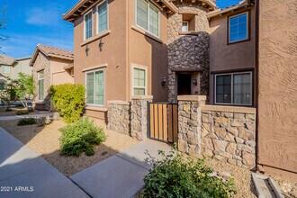 Building Photo - 3921 E Melinda Dr