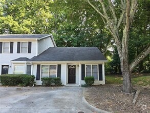 Building Photo - 1225 Oakplace Dr SW