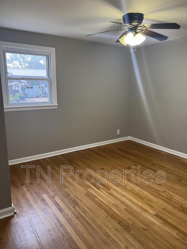 Building Photo - 1135 Tuckahoe Dr