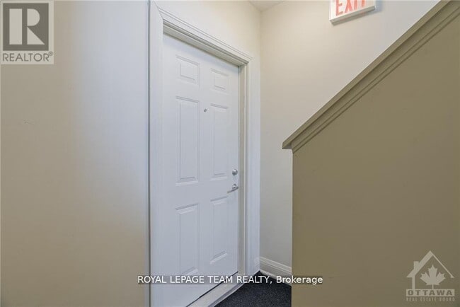 Building Photo - 1100 Hollington St