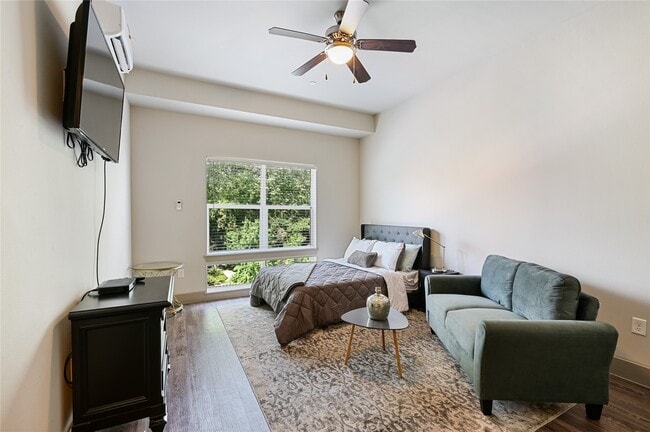 Foto del edificio - 2411 Fondren Rd