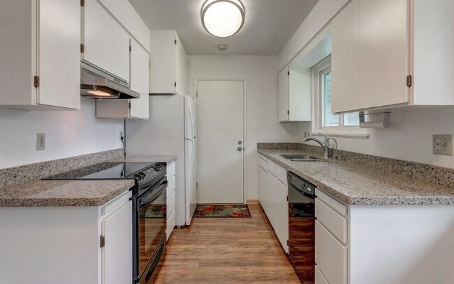 Foto del edificio - 14139 SW Todd St