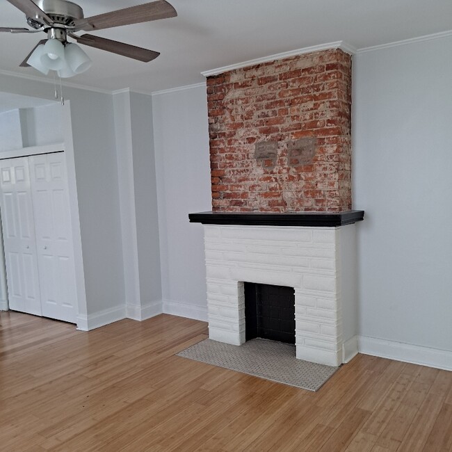 dining room - 15 5th St