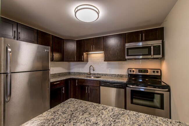 Foto del edificio - 1101 Beacon St